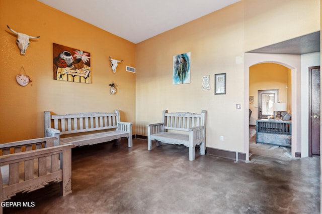 10819 Loma De Amor Ln, El Paso, TX 79934 - bedroom featuring arched walkways and baseboards