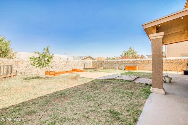 11352 Bullseye St, El Paso, TX 79934 - view of yard featuring a patio