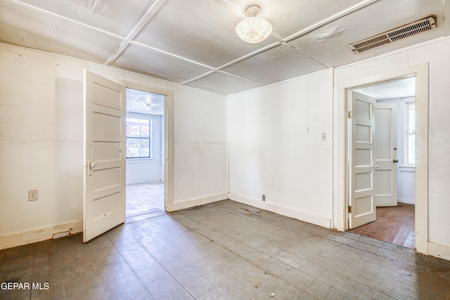 124 N Toledo Pl, El Paso, TX 79905 - unfurnished room with tile patterned floors and baseboards