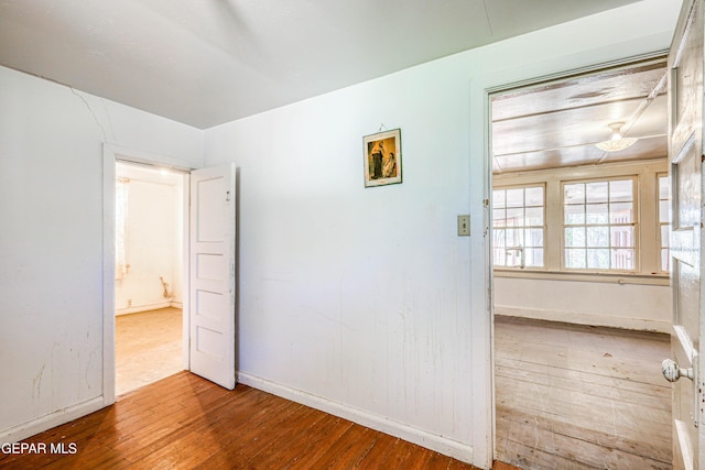 124 N Toledo Pl, El Paso, TX 79905 - spare room featuring hardwood / wood-style flooring and baseboards