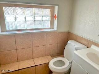 2526 Yandell Dr, El Paso, TX 79903 - bathroom with vanity and toilet