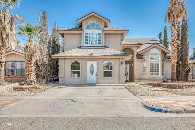11513 Cree Ct, El Paso, TX 79936 - traditional-style house with a shingled roof and driveway