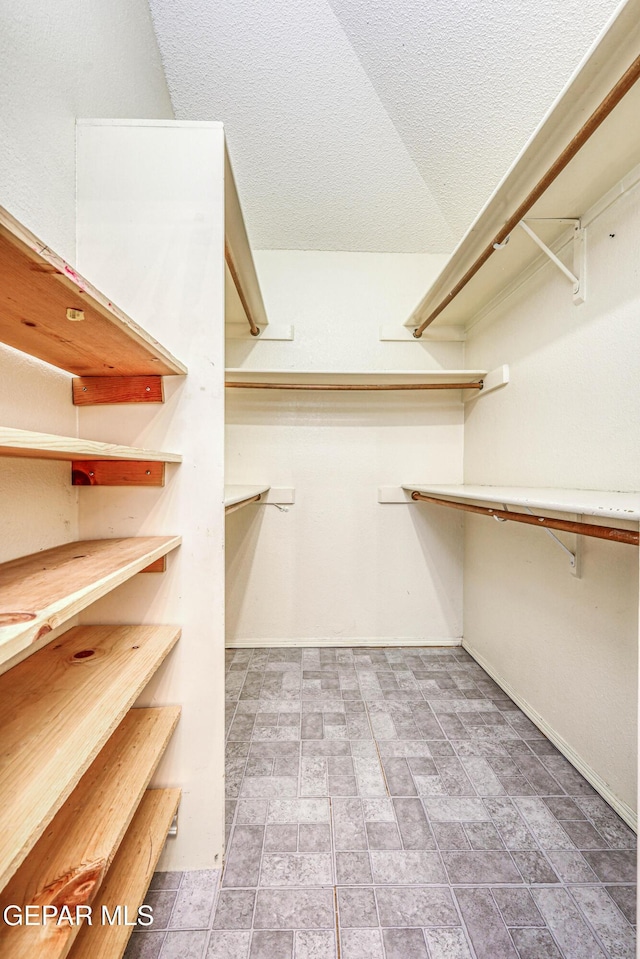 11513 Cree Ct, El Paso, TX 79936 - view of walk in closet
