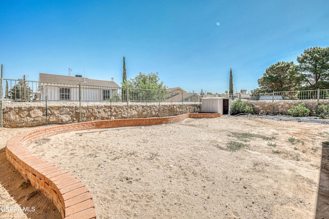 11513 Cree Ct, El Paso, TX 79936 - view of yard