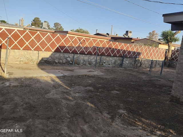 338 Maricela Dr, El Paso, TX 79915 - view of fenced backyard