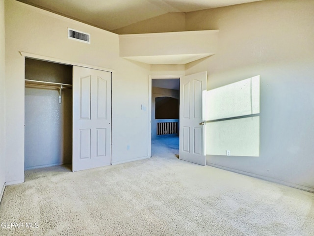 549 Northwyck Way, El Paso, TX 79928 - unfurnished bedroom with vaulted ceiling, carpet flooring, a closet, and baseboards