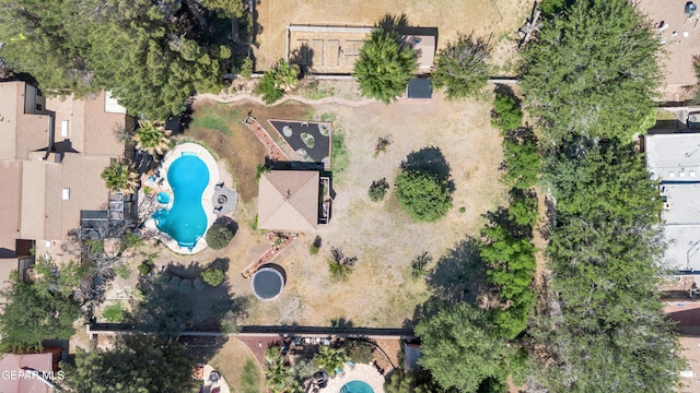 724 Gary Ln, El Paso, TX 79922 - aerial view of property's location featuring a pool area