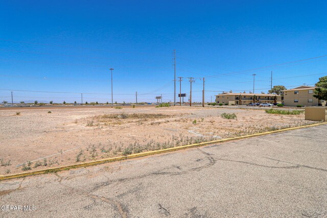 10450 Montana Ave, El Paso, TX 79925 - photo 27