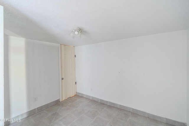 2712 Federal Ave, El Paso, TX 79930 - empty room with baseboards