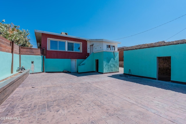 2712 Federal Ave, El Paso, TX 79930 - view of front of house with a patio