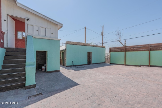 2712 Federal Ave, El Paso, TX 79930 - view of patio / terrace with a gate