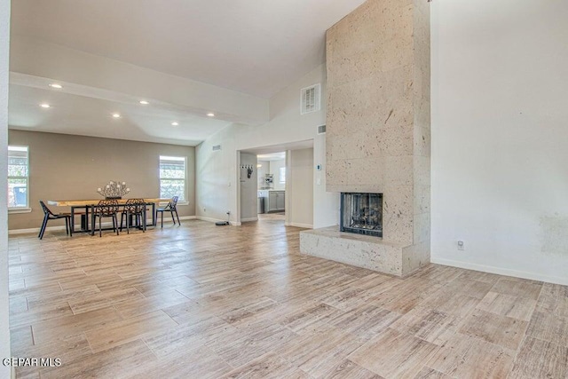 6504 Camino Fuente Dr, El Paso, TX 79912 - living area featuring light wood-style floors, plenty of natural light, baseboards, and recessed lighting