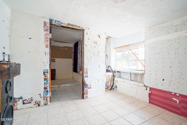 363 Ontiveros St, El Paso, TX 79932 - spare room with a textured ceiling