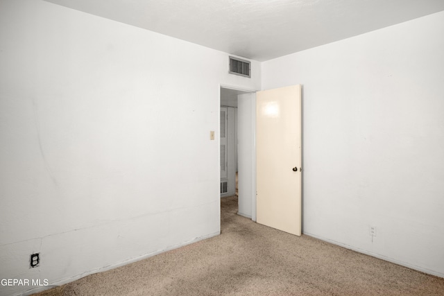 1611 N Kansas St, El Paso, TX 79902 - view of carpeted spare room