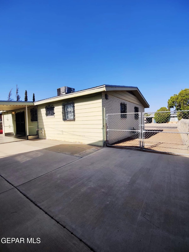 10077 Kirwood St, El Paso, TX 79924 - back of property with a gate