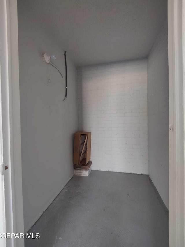 10077 Kirwood St, El Paso, TX 79924 - empty room featuring concrete flooring