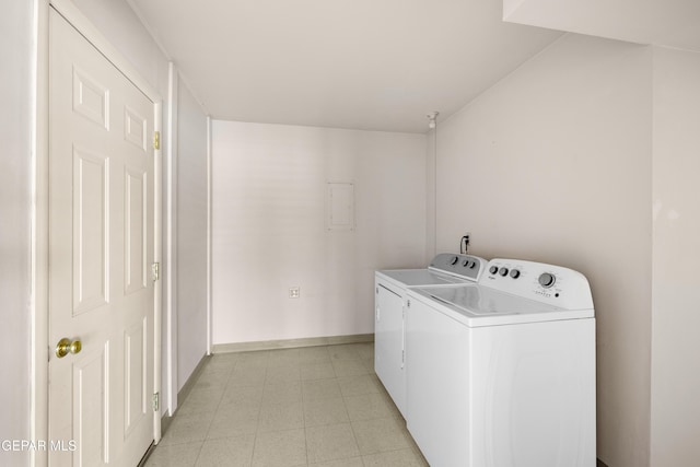 8213 Mineola Dr, El Paso, TX 79925 - washroom with independent washer and dryer and baseboards