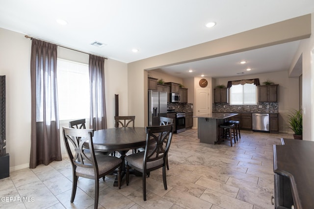12301 Desert Heights Ct, El Paso, TX 79938 - dining area featuring recessed lighting and baseboards