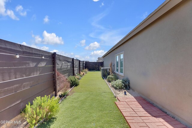 1033 Summer Lake St, Horizon City, TX 79928 - photo 31