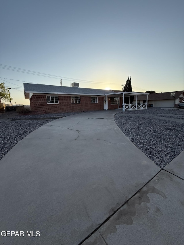 6220 Bel Mar Ave, El Paso, TX 79912 - ranch-style home with brick siding