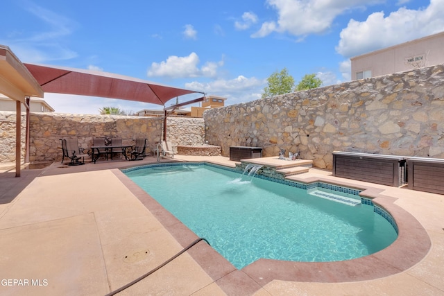 532 Gentry Way, El Paso, TX 79928 - view of swimming pool featuring a patio area, a hot tub, and outdoor dining area