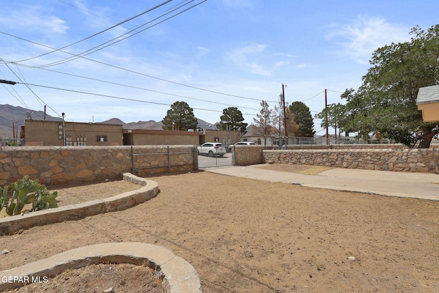 8957 Robert Dr Unit A & B, El Paso, TX 79904 - view of yard