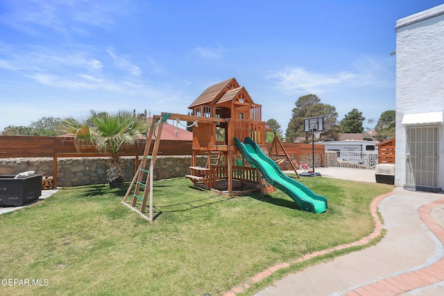 6008 Camino Alegre Dr, El Paso, TX 79912 - view of play area