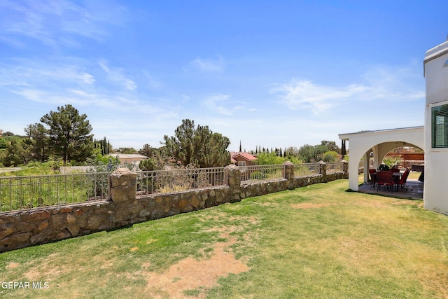 6008 Camino Alegre Dr, El Paso, TX 79912 - view of yard featuring a patio