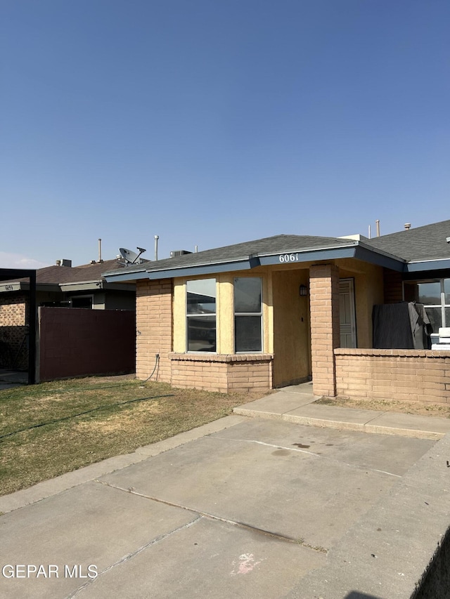 6061 Bridalveil Dr, El Paso, TX 79924 - single story home featuring brick siding