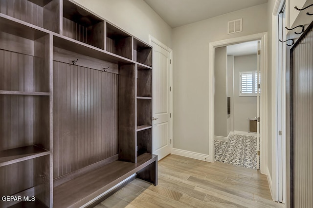 1861 War Path Dr, El Paso, TX 79911 - mudroom featuring baseboards and light wood-type flooring