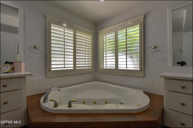 4490 Shadow Willow Dr, El Paso, TX 79922 - full bath featuring vanity and a jetted tub