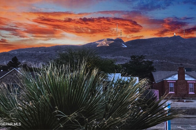 2312 Grant Ave, El Paso, TX 79930 - view of mountain background