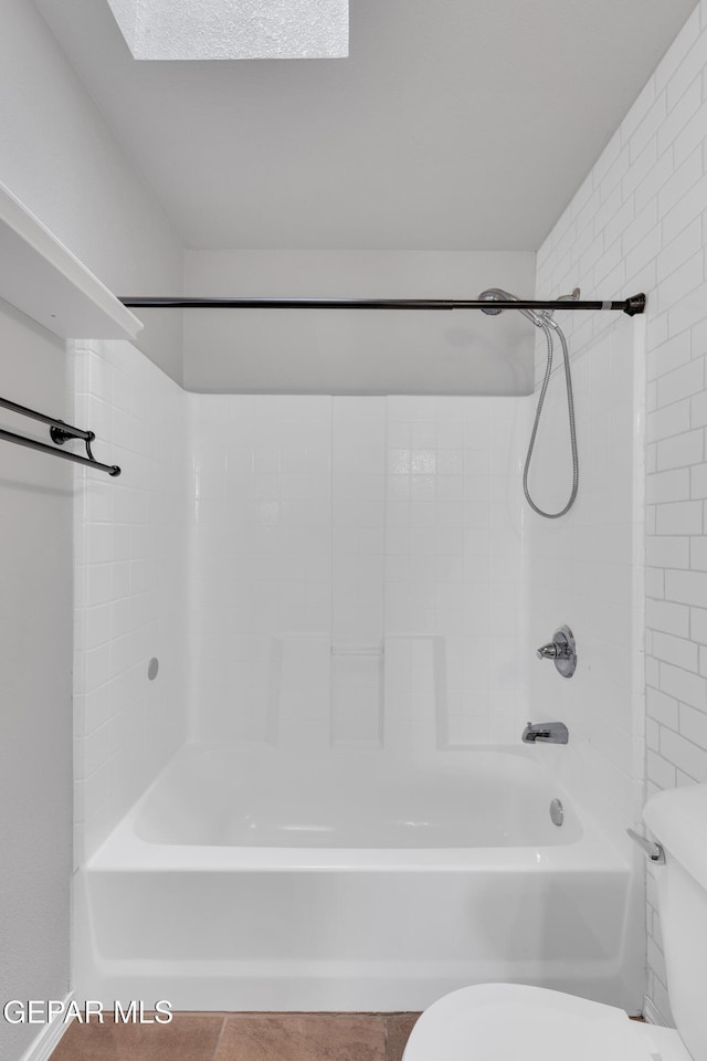 14378 N Cave Dr, El Paso, TX 79938 - full bathroom featuring toilet and shower / washtub combination