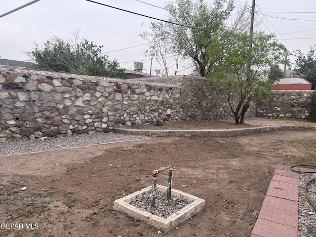 318 Olivia Cir, El Paso, TX 79912 - view of yard