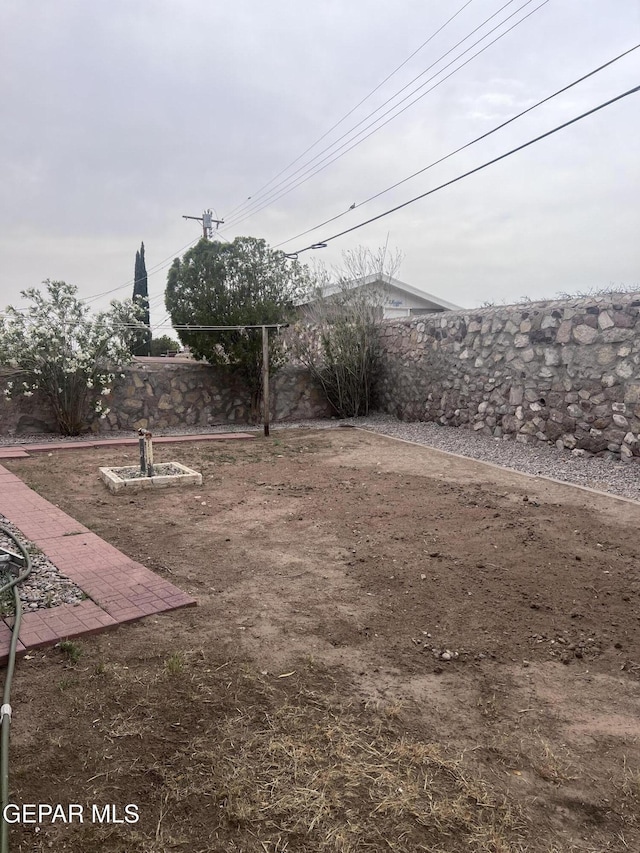 318 Olivia Cir, El Paso, TX 79912 - view of fenced backyard