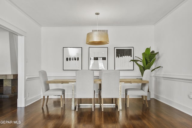 3100 Wheeling Ave, El Paso, TX 79930 - dining space with crown molding and wood finished floors