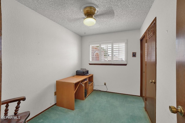 1126 Loma Verde Dr, El Paso, TX 79936 - carpeted office space with a textured ceiling and a ceiling fan