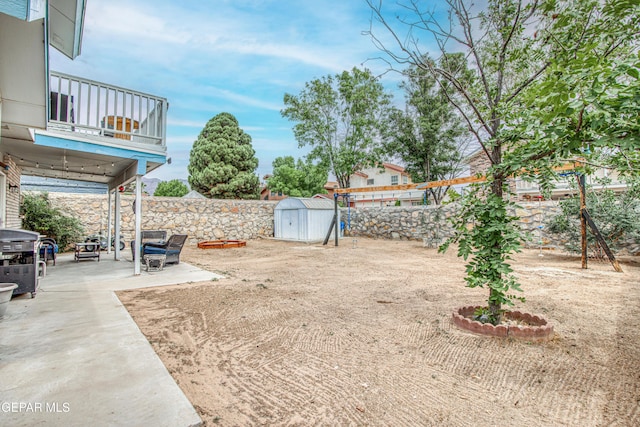 4521 Loma De Plata Dr, El Paso, TX 79934 - fenced backyard with a patio and a balcony