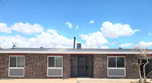2916 Beachcomber, El Paso, TX 79936 - back of property with brick siding