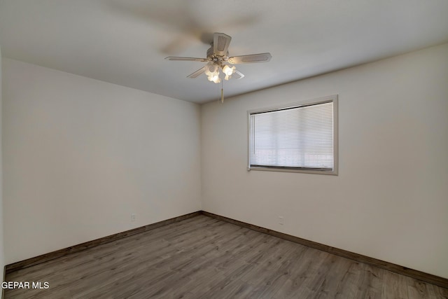 4013 Hueco Ave, El Paso, TX 79903 - unfurnished room featuring wood finished floors, ceiling fan, and baseboards