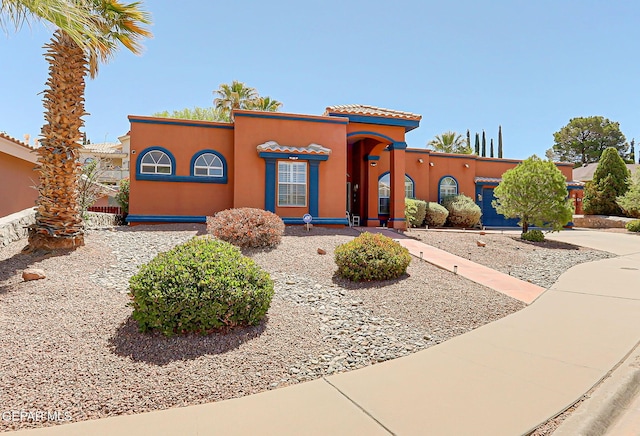 904 Las Palmas Way, El Paso, TX 79912 - mediterranean / spanish house featuring stucco siding