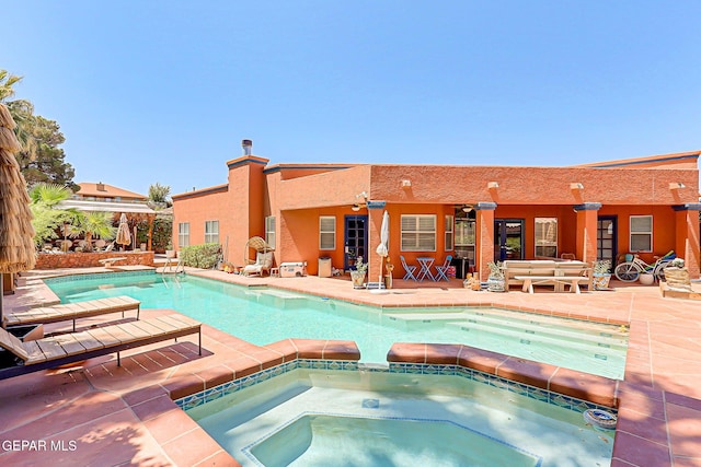 904 Las Palmas Way, El Paso, TX 79912 - view of pool featuring a patio and a pool with connected hot tub