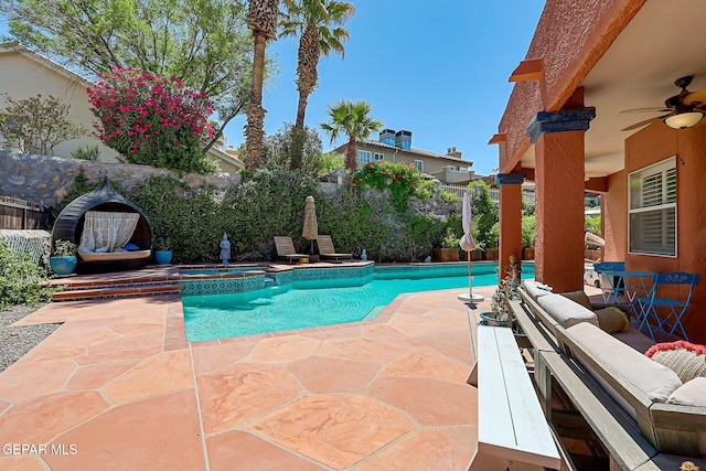 904 Las Palmas Way, El Paso, TX 79912 - view of swimming pool featuring ceiling fan, a patio area, a fenced backyard, and a pool with connected hot tub