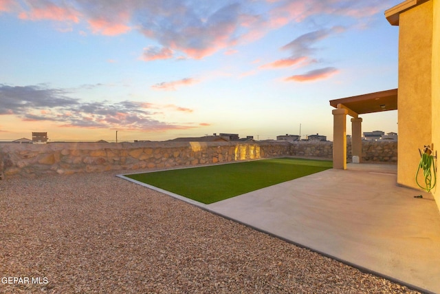 2367 Enchanted Peaks Ln, El Paso, TX 79911 - view of yard with a patio area