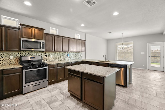 797 Hertfordshire St, El Paso, TX 79928