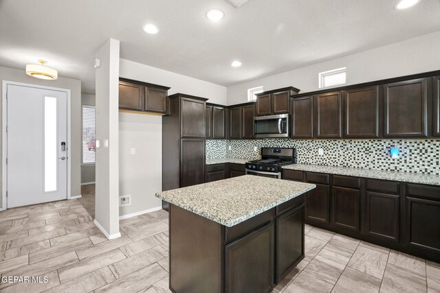 797 Hertfordshire St, El Paso, TX 79928