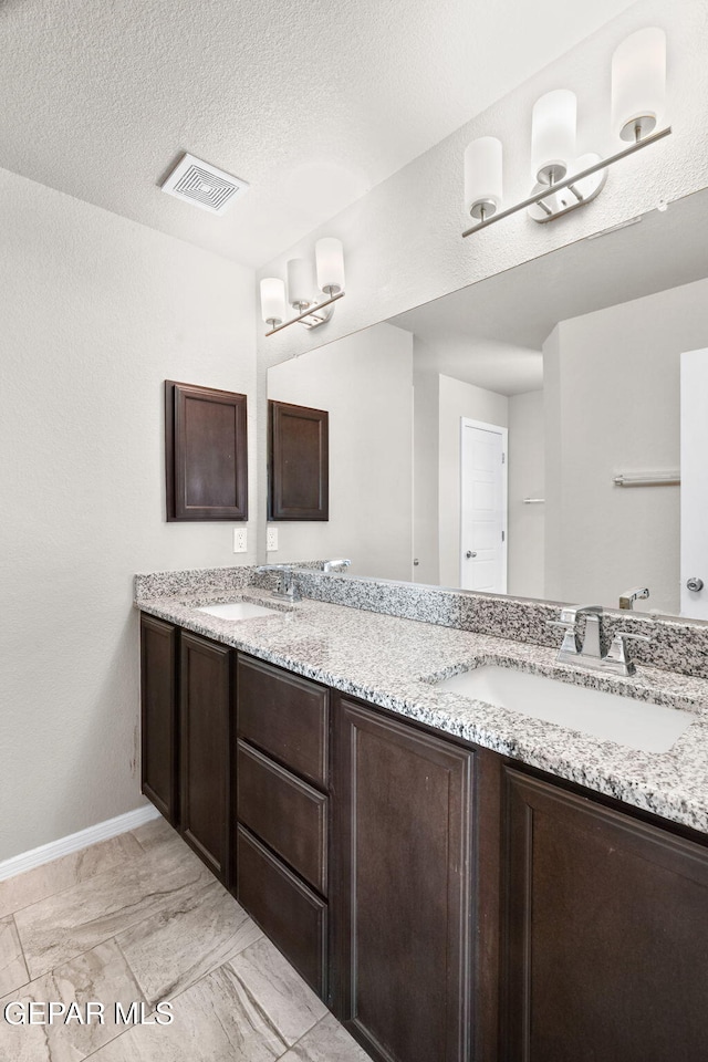 797 Hertfordshire St, El Paso, TX 79928