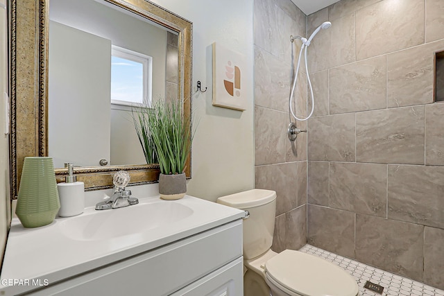 10321 Thor St, El Paso, TX 79924 - full bath featuring toilet, vanity, and tiled shower