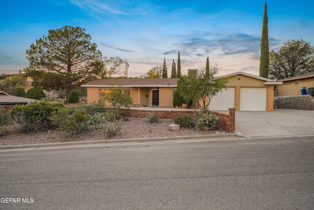 4401 Buckingham Dr, El Paso, TX 79902