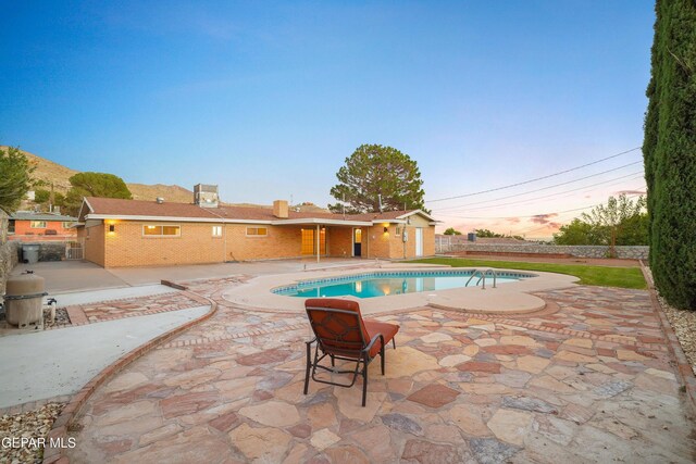 4401 Buckingham Dr, El Paso, TX 79902